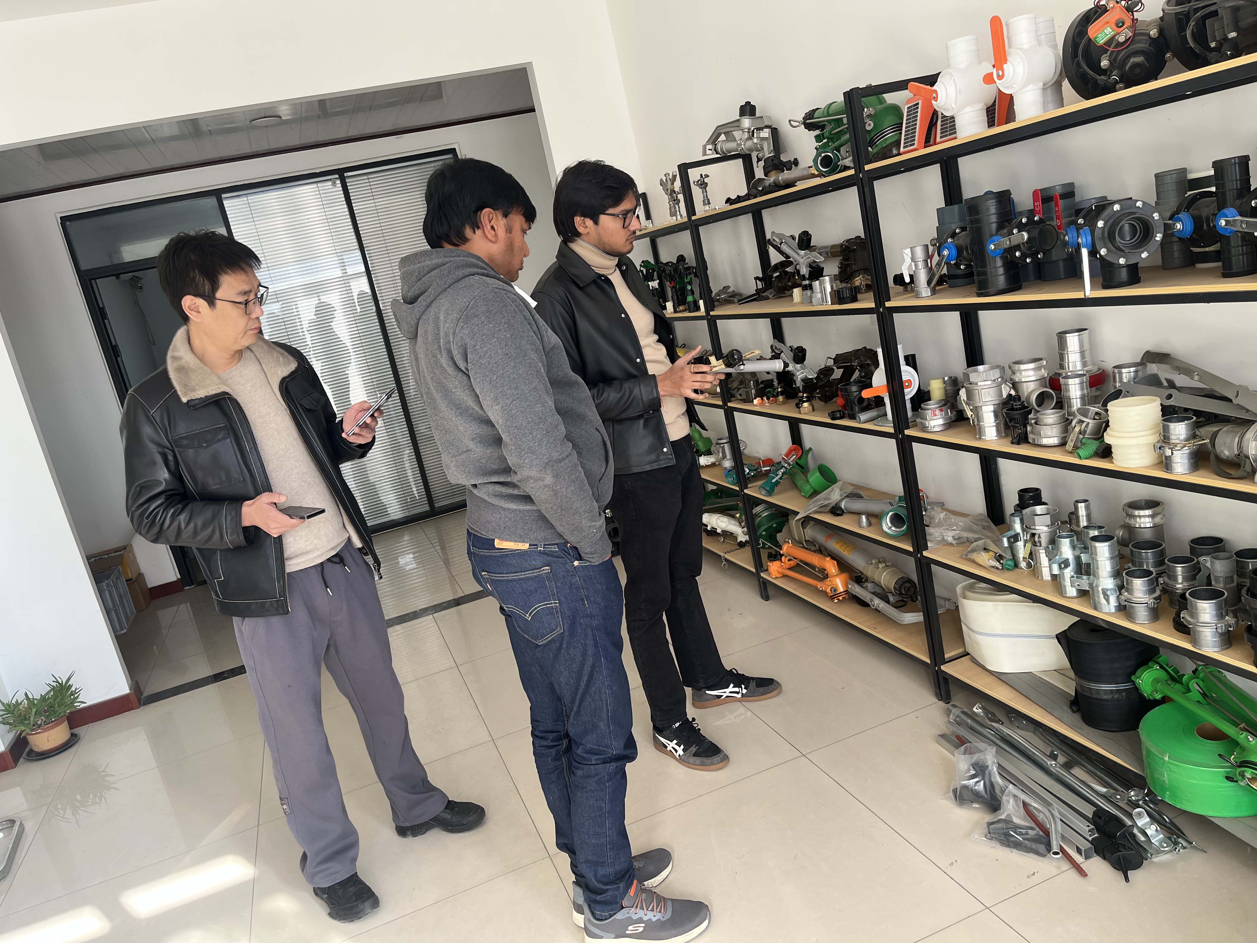 中卫NS40 涡轮喷枪获客户青睐 洽谈批量合作